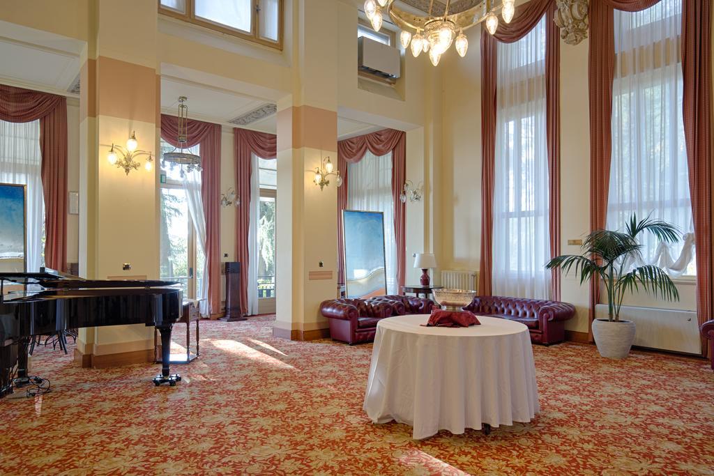 Palace Grand Hotel Varese Exteriér fotografie